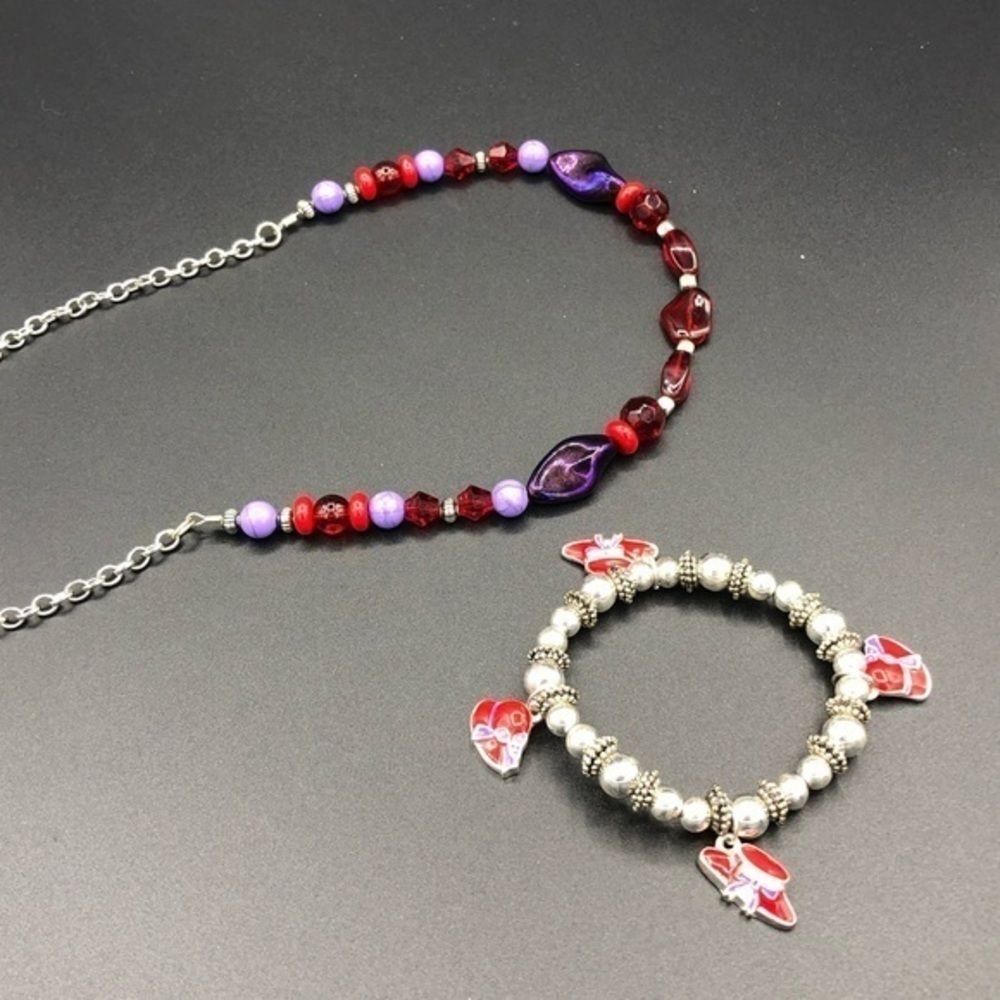 Red Hat Society Jewelry Set - Picture 5 of 6